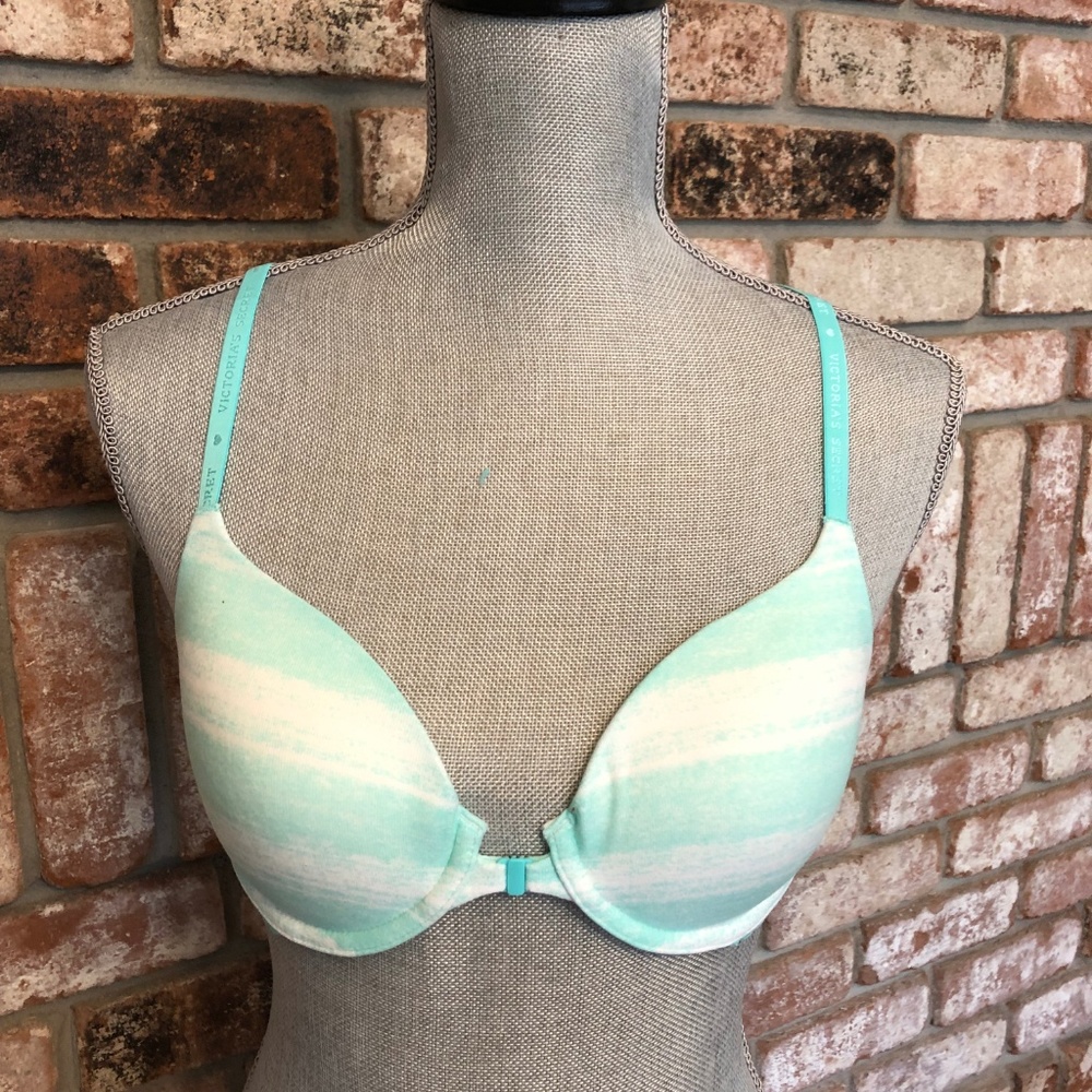 Victoria’s Secret Lined Perfect Coverage bra 34B